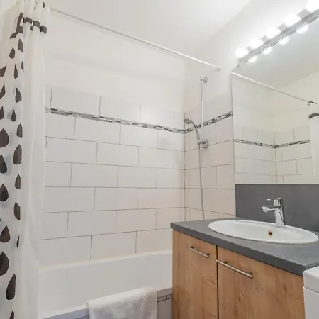 Lumineux A Avec Vue Imprenable Sur Mont Blanc Et Parking Apartment